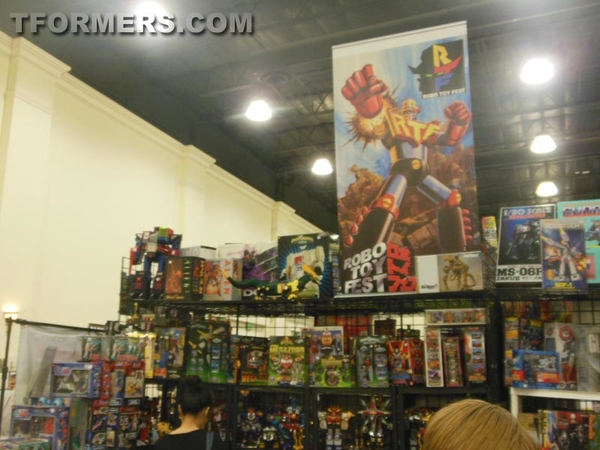 BotCon 2013   The Transformers Convention Dealer Room Image Gallery   OVER 500 Images  (120 of 582)